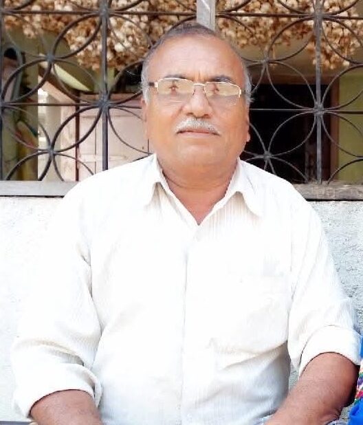 ओढ्यात वाहून गेलेल्या सेवानिवृत्त शिक्षकाचा मृतदेह सापडला