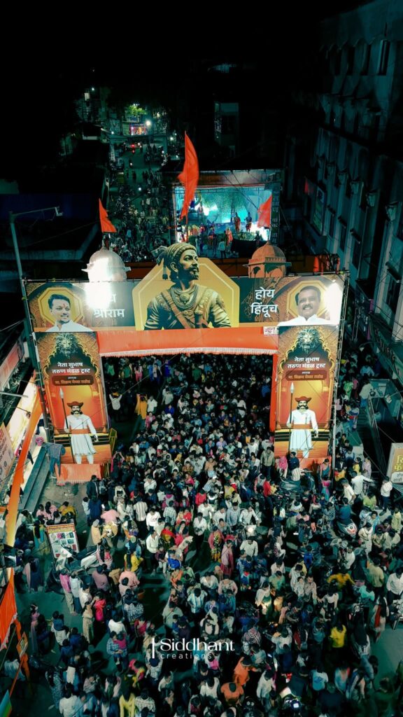 चितळे रोडवर गणरायाच्या आरासला रेकॉर्डब्रेक गर्दी