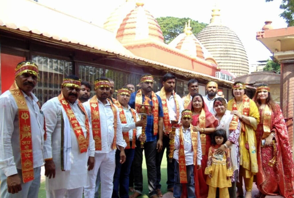 निंबळकच्या मानाच्या देवीची ज्योत आसामहून महाराष्ट्रात; 2700 किमी प्रवासानंतर आगमन