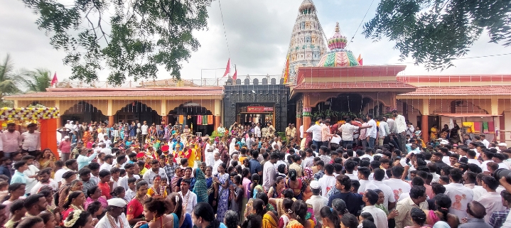 बुऱ्हाणनगरमध्ये तुळजाभवानी पालखीचे पूजन; हजारो भाविकांच्या उपस्थितीत मिरवणूक उत्साहात