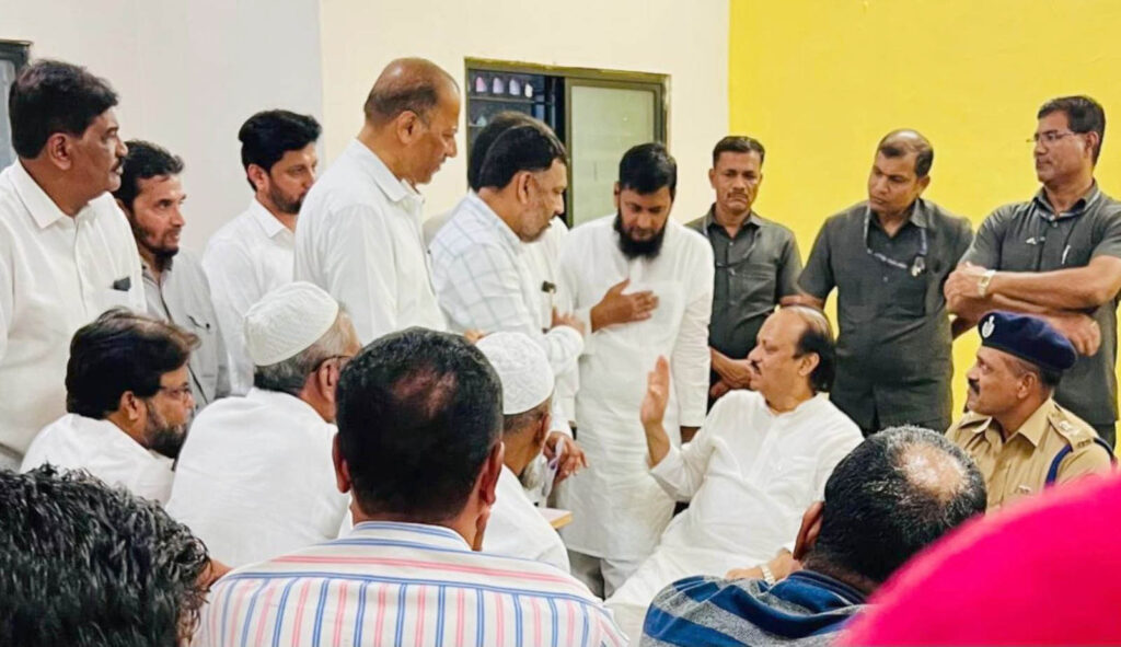 वाढत्या जातीय तणावावर अजीत पवारांची दखल; द्वेष पसरविणाऱ्यांवर कठोर कारवाईचे आदेश