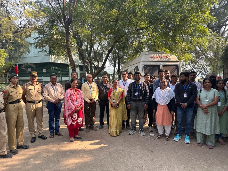 अहमदनगर कॉलेजमध्ये भव्य रक्तदान शिबिर उत्साहात