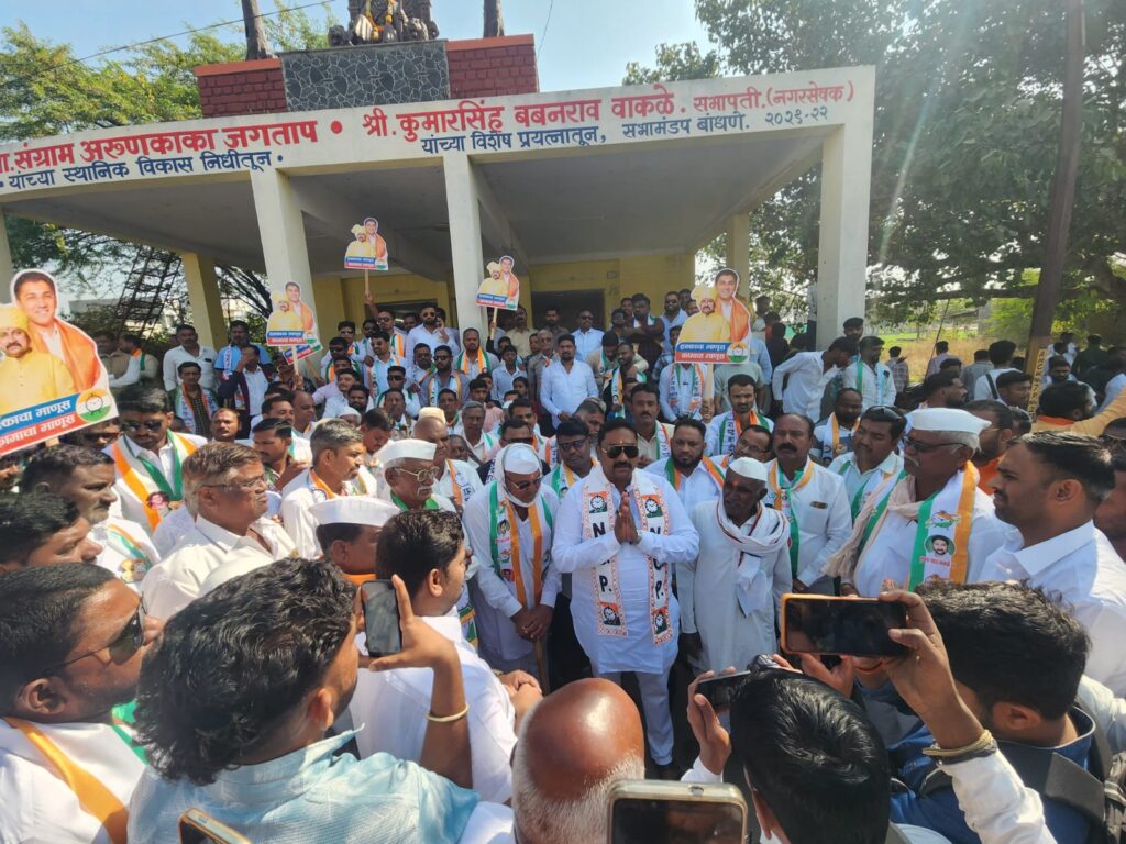 बोल्हेगावात ‘शतप्रतिशत’ ‘कुमारसिंह वाकळे’ ! उमेदवारी अर्ज दाखल करतेवेळी जोरदार शक्ती प्रदर्शन.